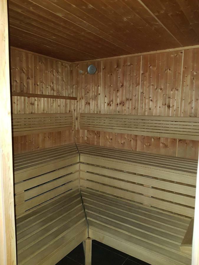 Apartament Pomaranczowy Z Basenem,Sauna-Blisko Morza. โควอบเซก ภายนอก รูปภาพ